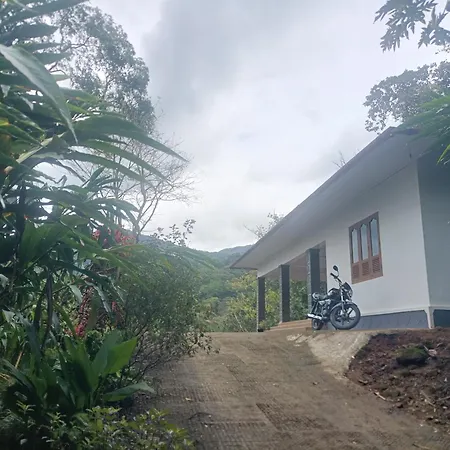 Anivilla Holiday Home Kunjithanny Anachal Exterior photo
