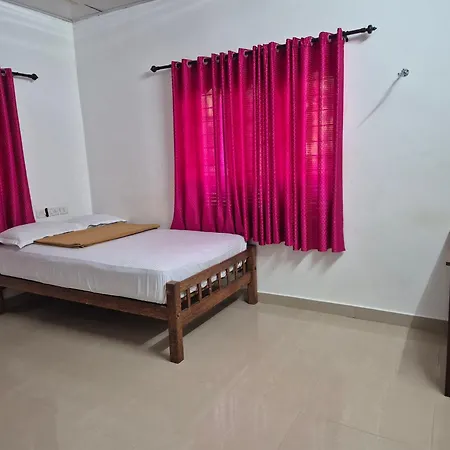 Anivilla Holiday Home Kunjithanny Anachal Room photo
